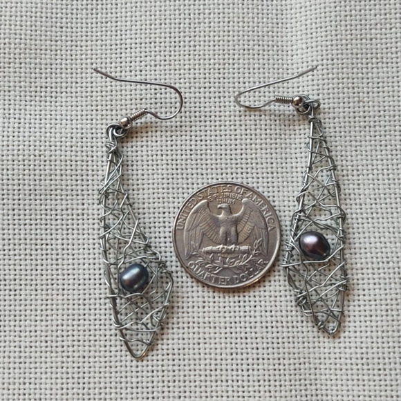 Hand made Wire earrings - Picture 4 of 5